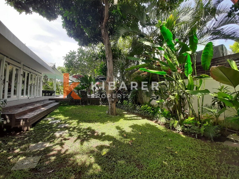 Belle villa de quatre chambres dans un quartier privilégié de Seminyak