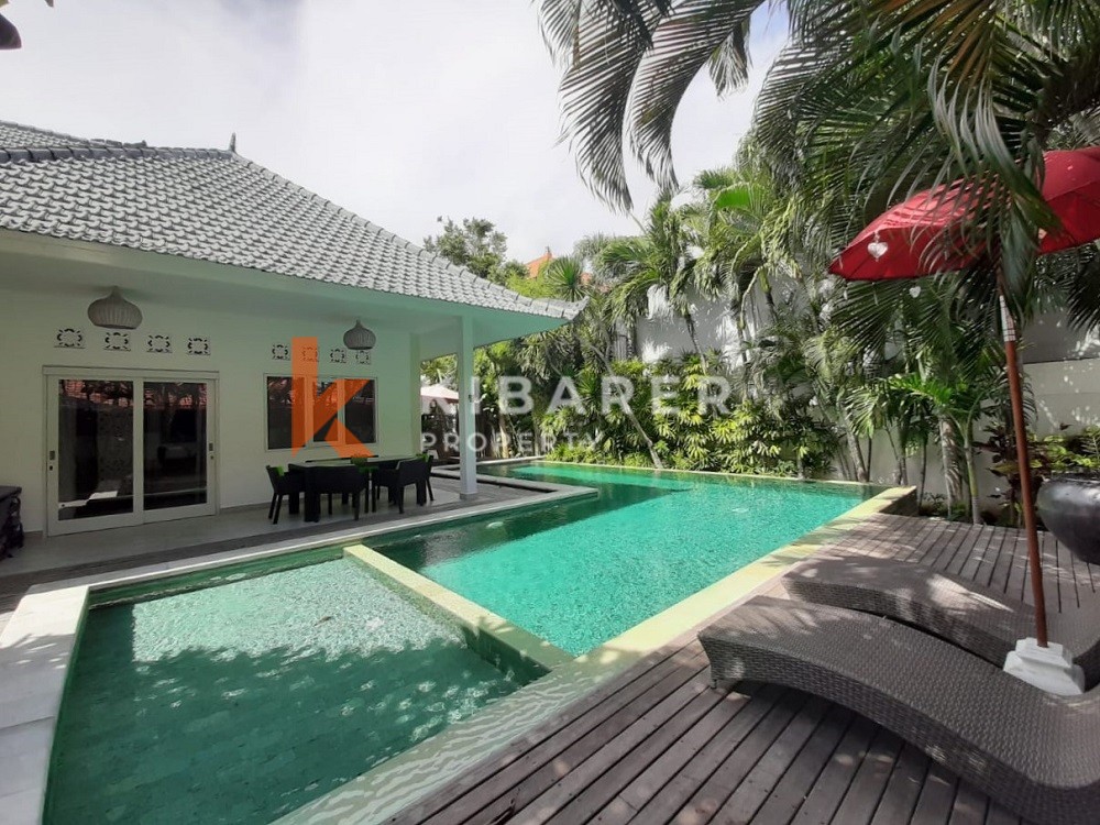 modern four bedroom villa in prime area of seminyak