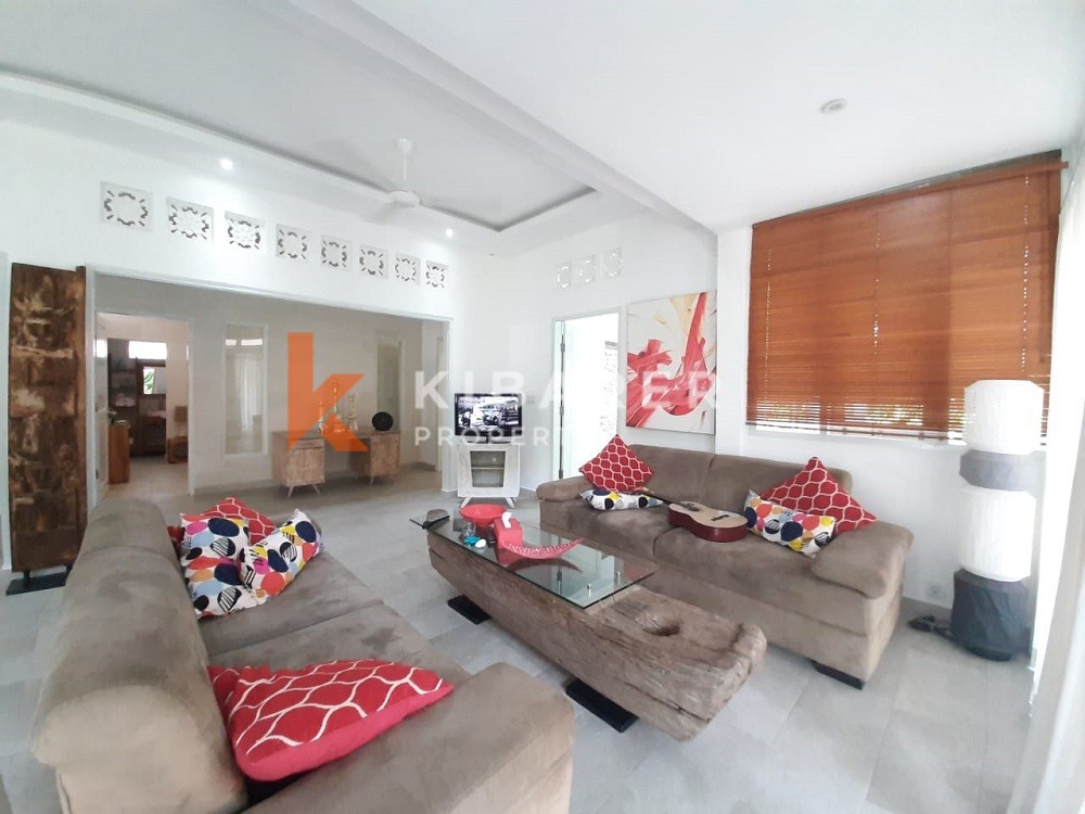 modern four bedroom villa in prime area of seminyak