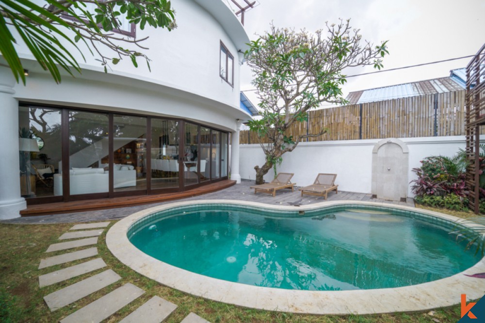 Idyllic freehold villa for sale in Petitenget