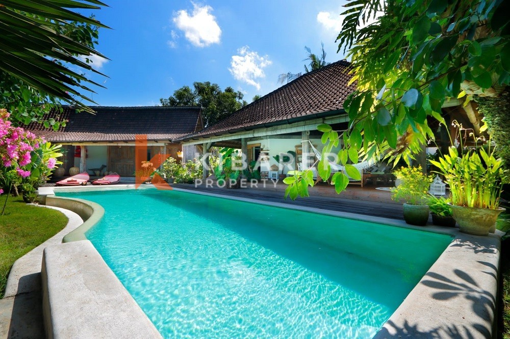 Luxurious Five Bedrooms Freehold Villa for Sale in Canggu
