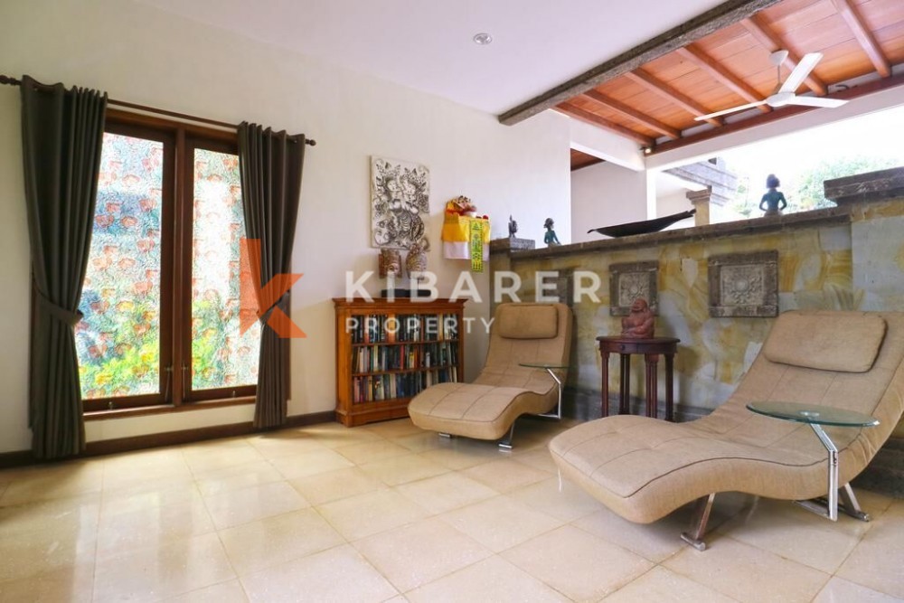 Large 3 bedrooms Villa in Batu Belig