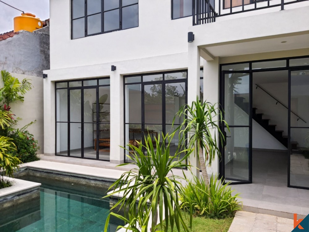 Villa Dua Tingkat Yang Indah Dengan Nilai Terbaik untuk Dijual di Kerobokan