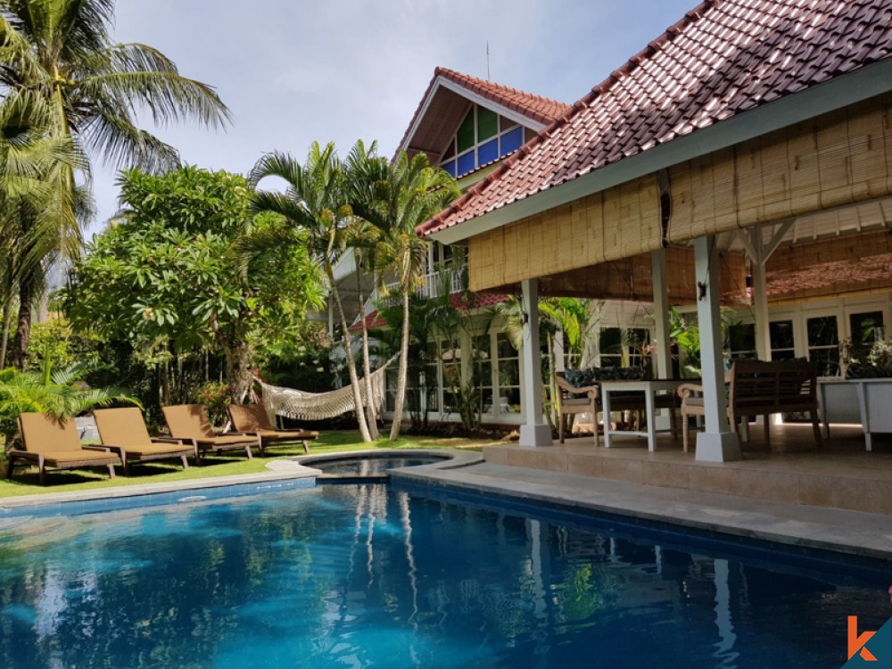 Stunning Traditional 6 Bedrooms Freehold Villa Complex For Sale in Seminyak