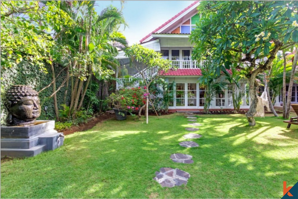 Incroyable villa de trois chambres à vendre à Seminyak