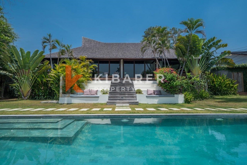 Luxurious Five Bedrooms Freehold Villa for Sale in Canggu