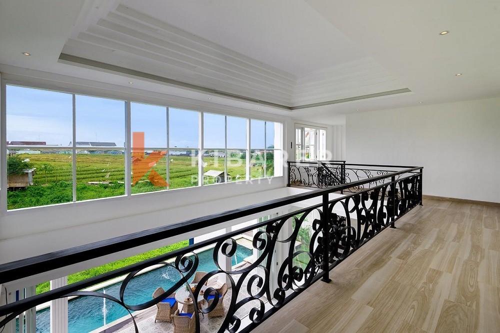 Élégante villa coloniale de quatre chambres au cœur de Berawa