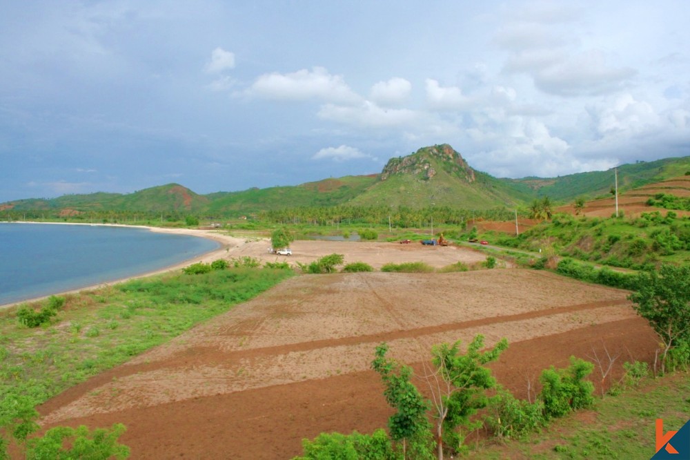 Rare Beachfront Kavling in Lombok for Sale with Good Price
