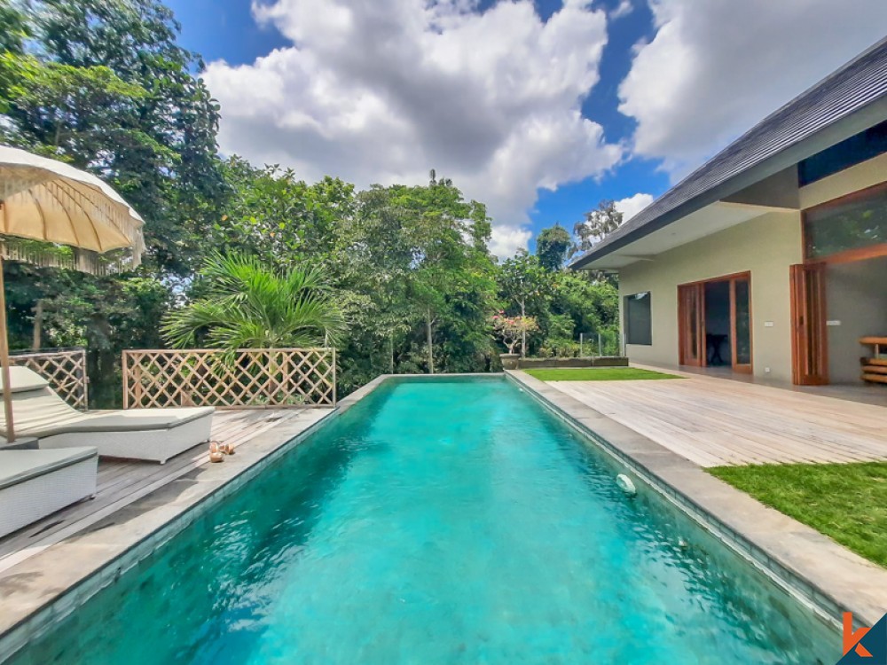 Villa incroyable avec terrain spacieux à vendre à Tanah Lot