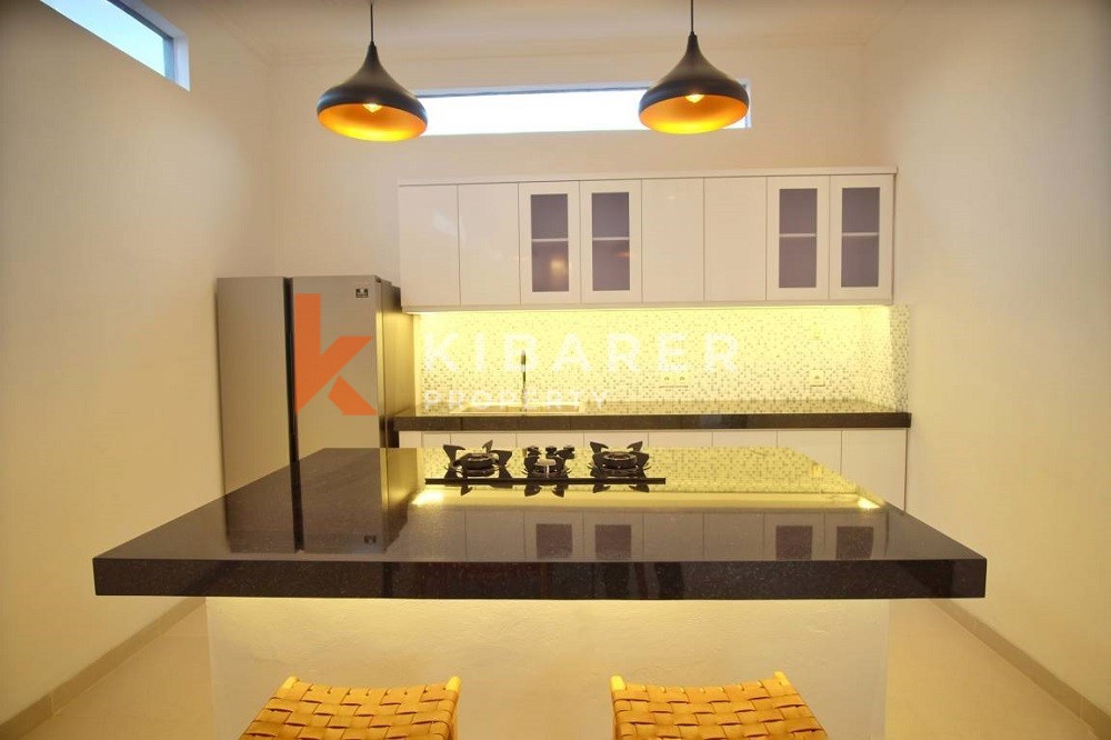 Vila Tiga Kamar Tidur Bohemian Modern, Sempurna untuk Keluarga di Kerobokan