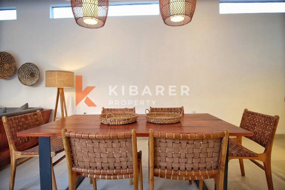 Vila Tiga Kamar Tidur Bohemian Modern, Sempurna untuk Keluarga di Kerobokan