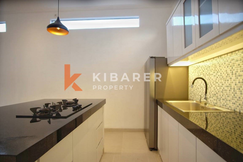 Vila Tiga Kamar Tidur Bohemian Modern, Sempurna untuk Keluarga di Kerobokan