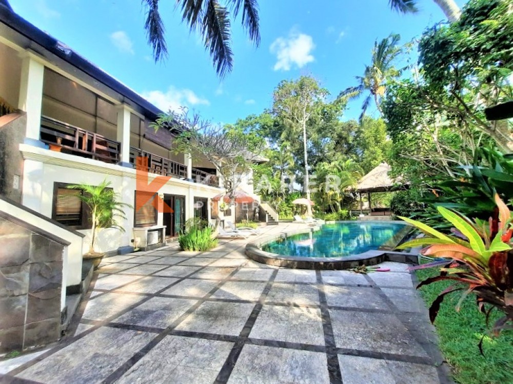 AMAZING FIVE BEDROOM VILLA WITH GREAT VIEW IN PERERENAN (available on March 1st 2026)
