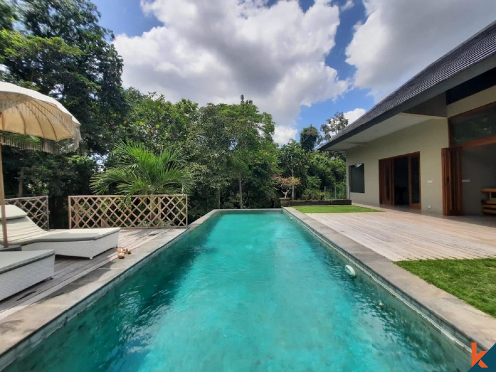 Villa incroyable avec terrain spacieux à vendre à Tanah Lot