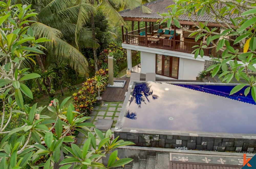 Superbe cinq chambres Villa avec terrain spacieux à vendre à Ubud