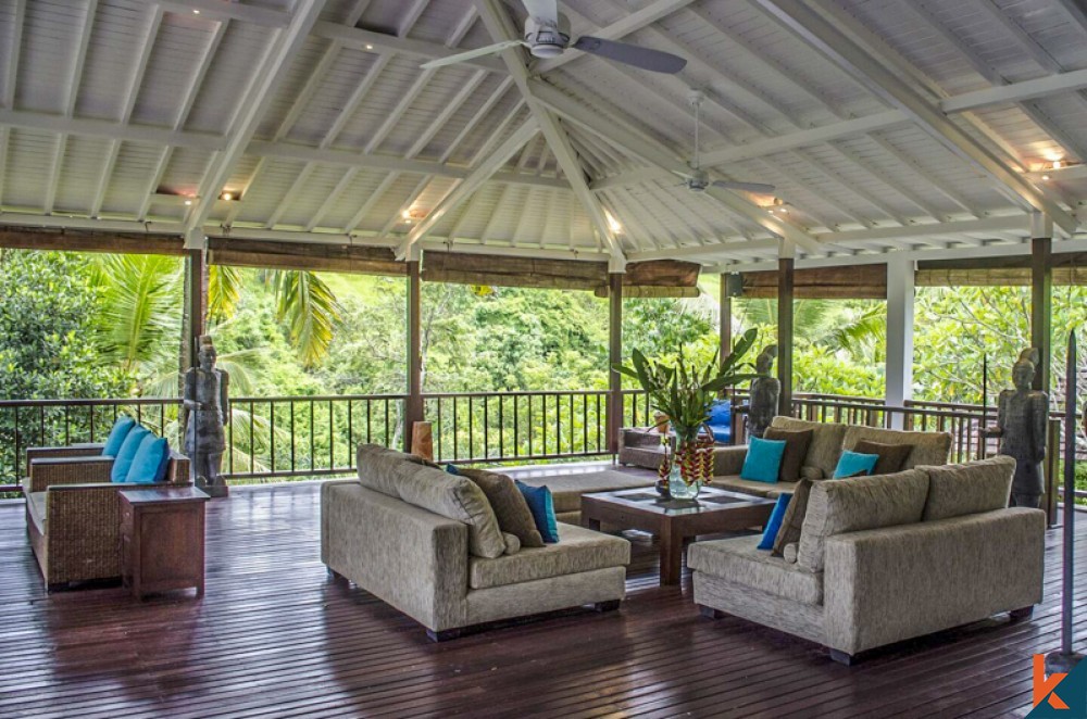 Stunning Five Bedrooms Villa with Spacious Land for Sale in Ubud