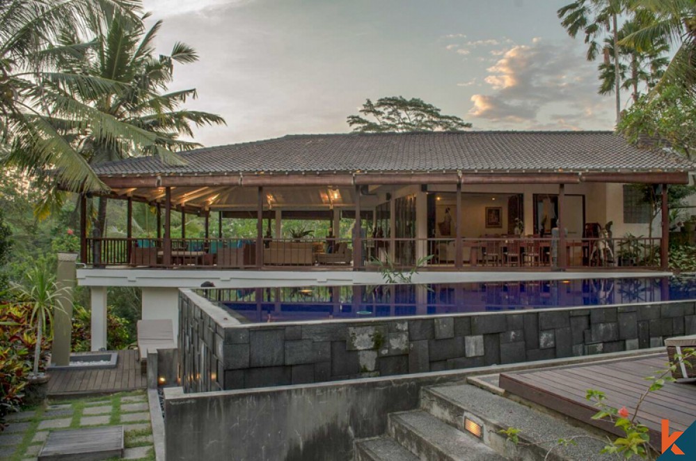 Stunning Five Bedrooms Villa with Spacious Land for Sale in Ubud