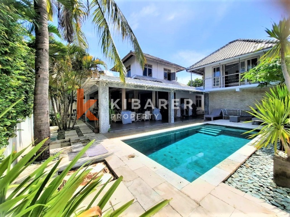 Luxurious Five Bedrooms Freehold Villa for Sale in Canggu
