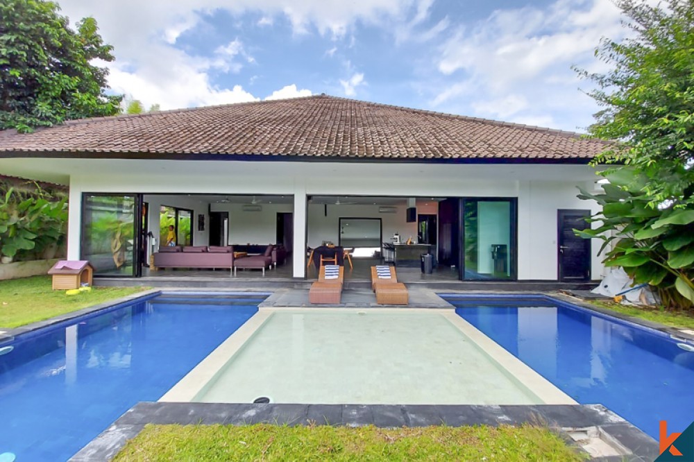 Charming Three Bedrooms Villa for Sale in Umalas