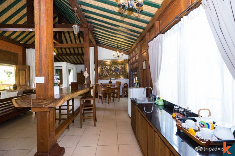 Traditional Freehold Hotel for Sale in Berawa