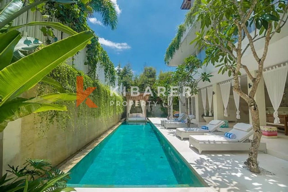 Superbe villa de trois chambres avec le meilleur emplacement à Canggu