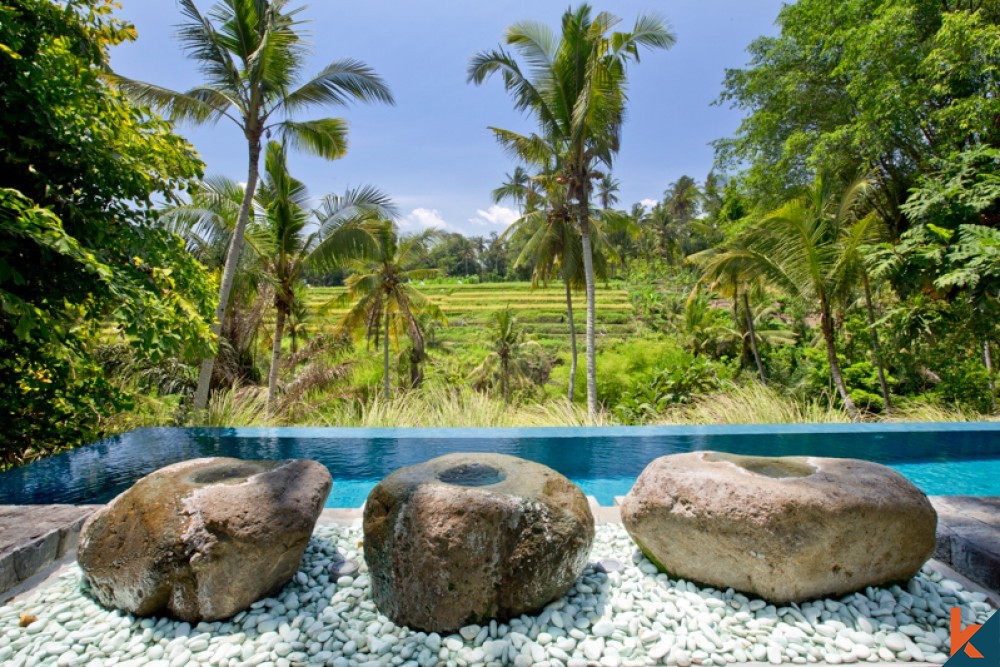 Villa de luxe sur deux niveaux dans la jungle tropicale à vendre à Ubud