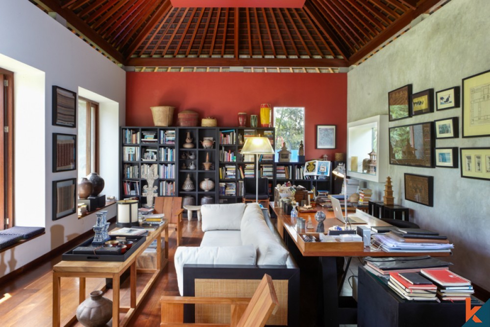 Villa de luxe sur deux niveaux dans la jungle tropicale à vendre à Ubud