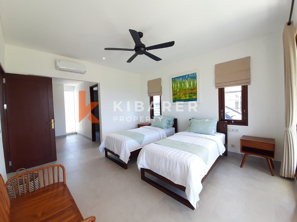 Amzing Five Bedroom Villa in the heart of Canggu area(available on 9th january)