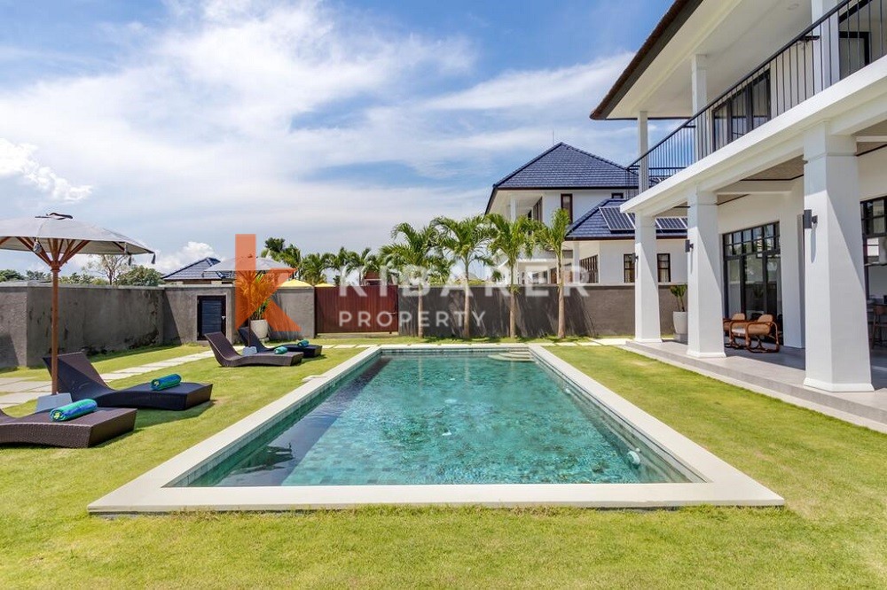 Gorgeous Four Bedroom Villa perfectly situated in Canggu ( will be available 9th October 2023 )