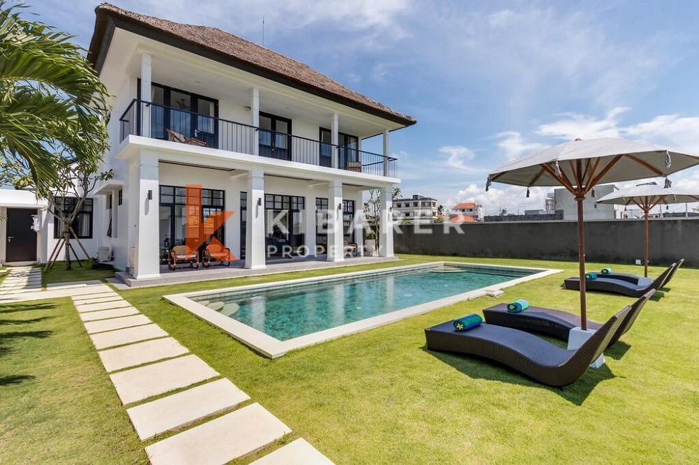Gorgeous Four Bedroom Villa perfectly situated in Canggu ( will be available 9th October 2023 )