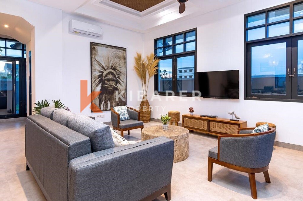 Gorgeous Four Bedroom Villa perfectly situated in Canggu ( will be available 9th October 2023 )