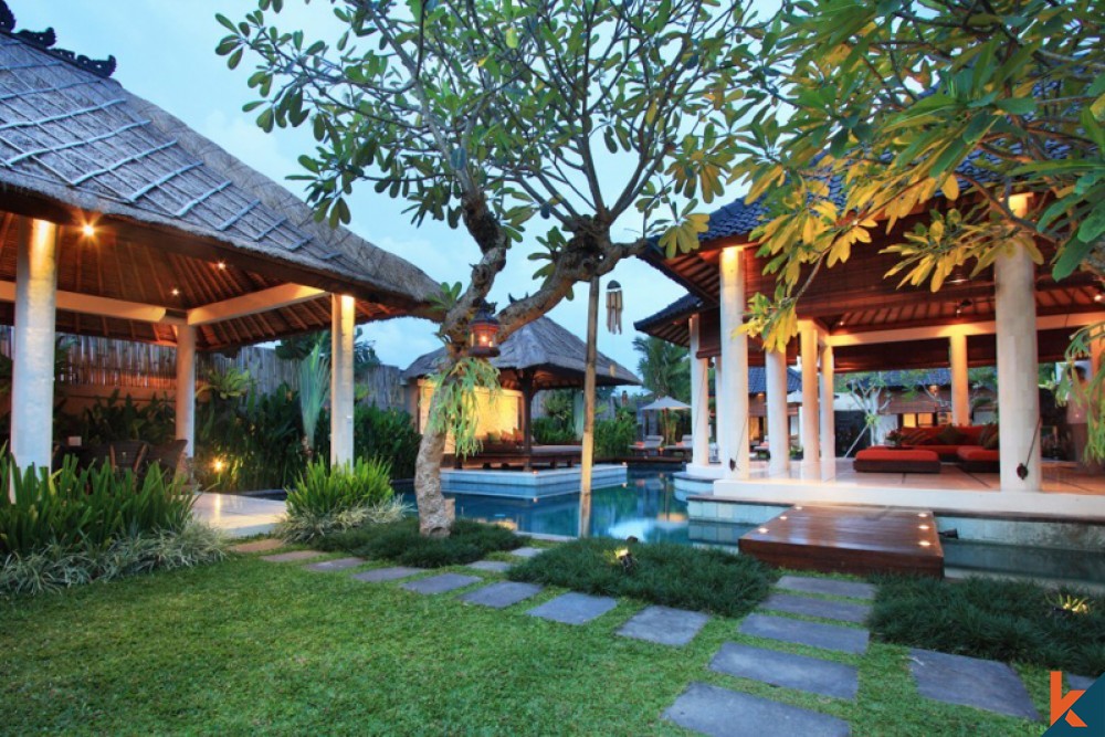 Private Luxury Villa for Sale in Prime Location of Drupadi