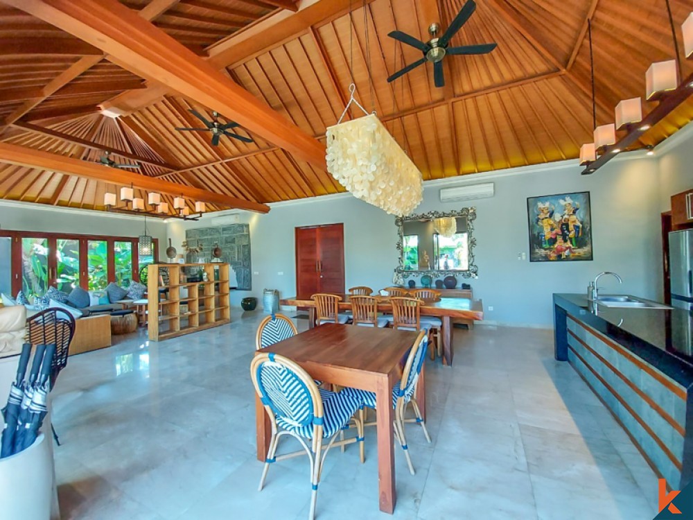 Luxury Four Bedrooms Villa for Sale in Batu Belig