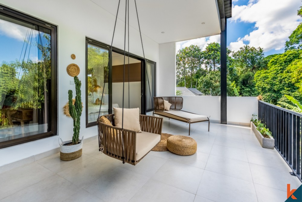 Villa Baru dengan Pemandangan Hutan Dijual di Canggu