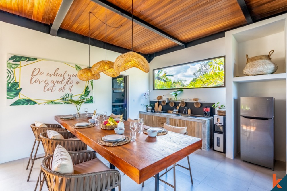Villa Baru dengan Pemandangan Hutan Dijual di Canggu