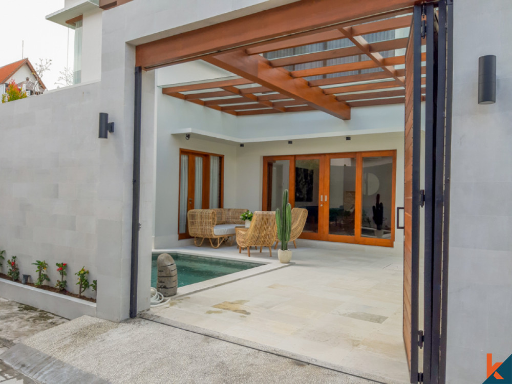 Luxurious and Modern Freehold Villa for Sale in Prime Location of Seminyak