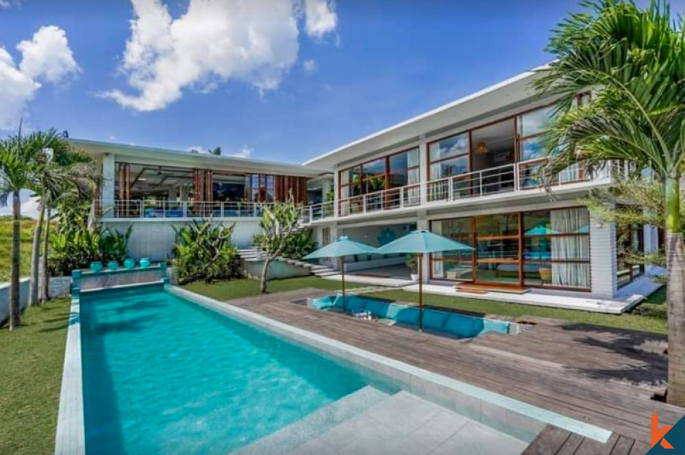 Luxurious Five Bedrooms Freehold Villa for Sale in Canggu