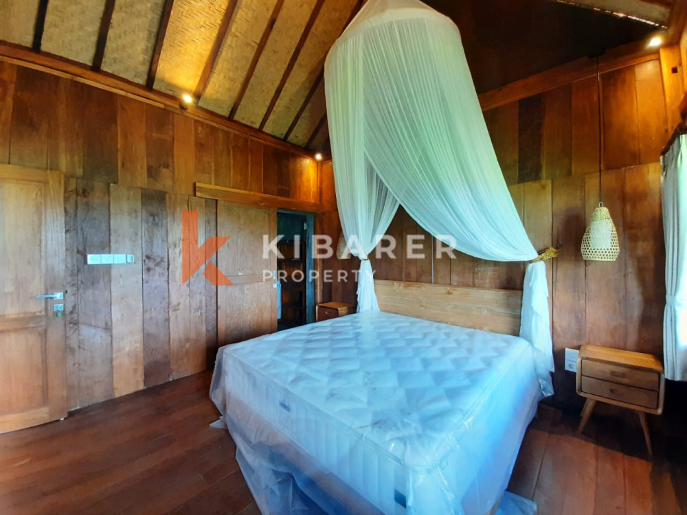 Vila 3-Kamar Tidur Baru dengan desain campuran di Buduk