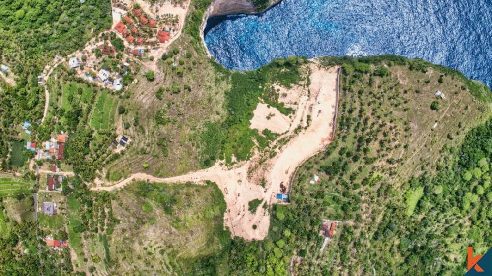 Incroyable terrain au sommet d'une falaise à Nusa Penida à vendre