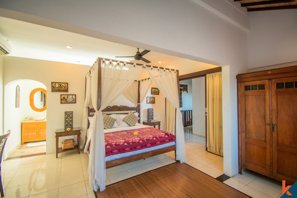 Villa Freehold Guest House Menakjubkan dengan ROI Terbaik untuk Dijual di Sanur