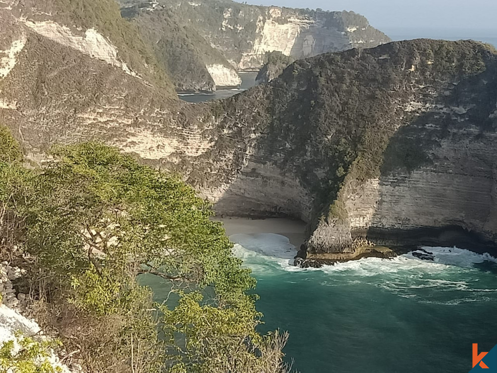 Terrain en pleine propriété avec vue sur l'océan à Nusa Penida à vendre