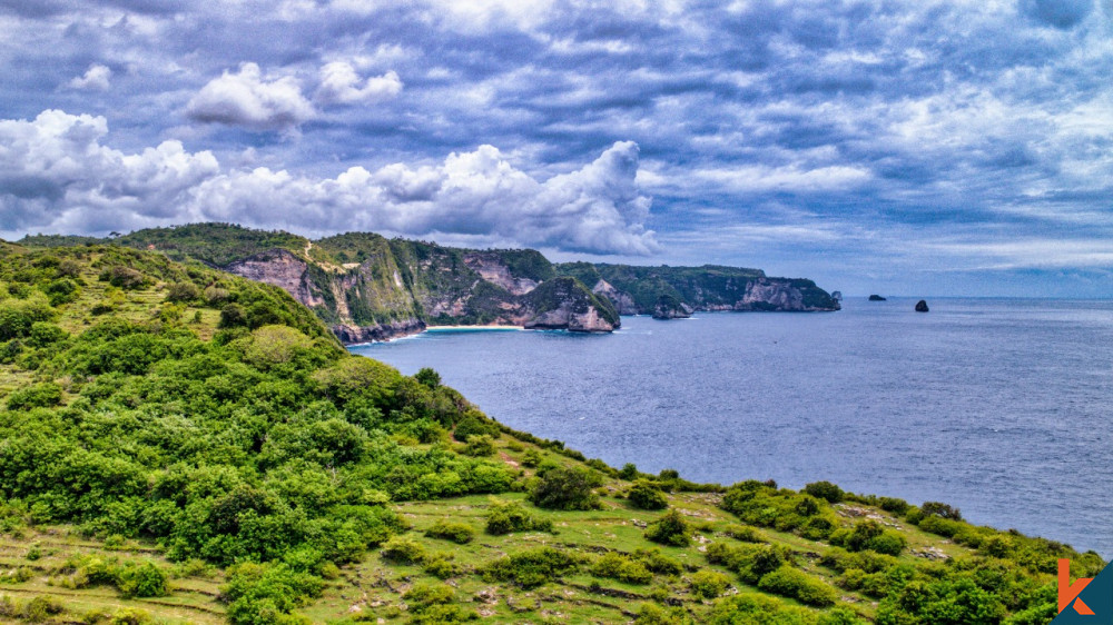 Terrain fantastique avec vue sur la plage de Kelingking à vendre