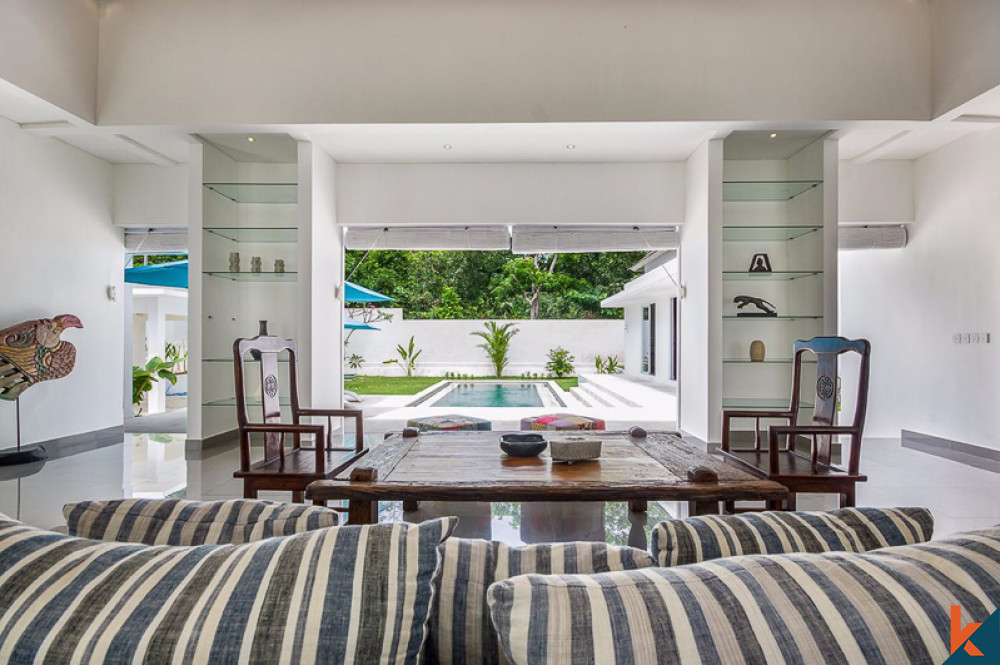 Luxurious Modern Three Bedrooms VIlla for Sale in Balangan