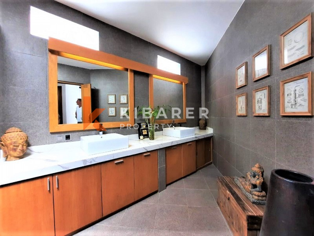 Amazing Newly Renovated Three Bedrooms Enclosed Living Villa In Kerobokan (AVAILABLE 20 JUNE 2026)