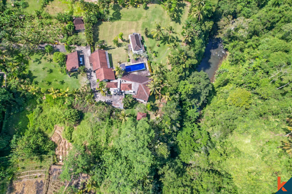 Stunning Five Bedrooms Villa with Spacious Land for Sale in Ubud