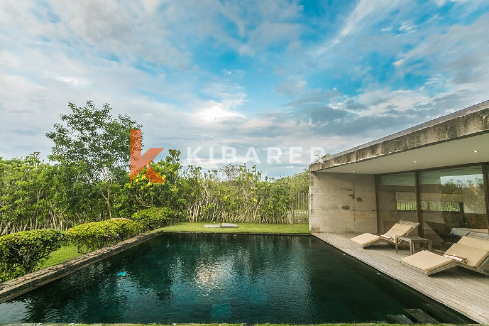 Amazing Three Bedrooms Closed Living Villa In Balangan(available on 24th september )