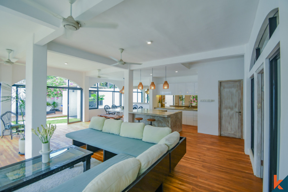 Stylish Five Bedrooms Villa for Sale in Prime Location of Seminyak