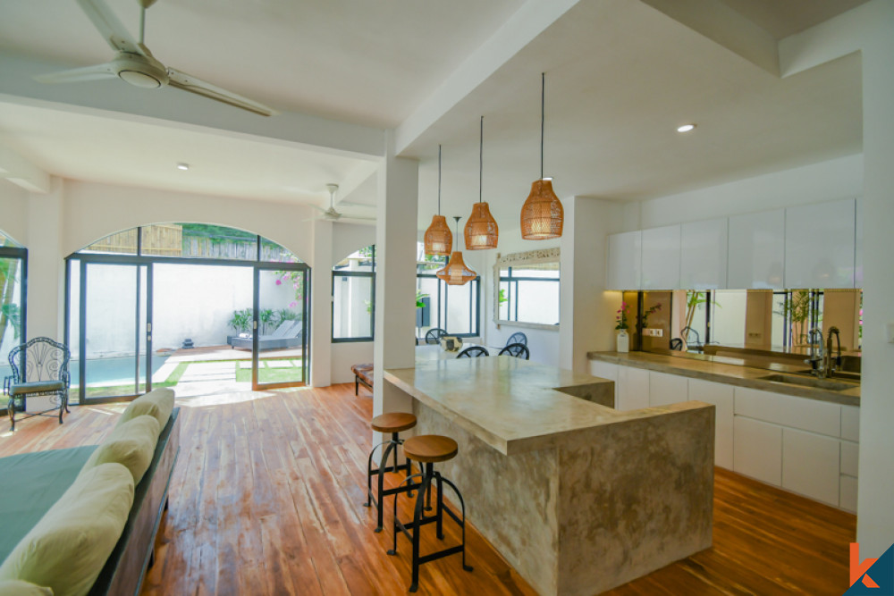 Stylish Five Bedrooms Villa for Sale in Prime Location of Seminyak