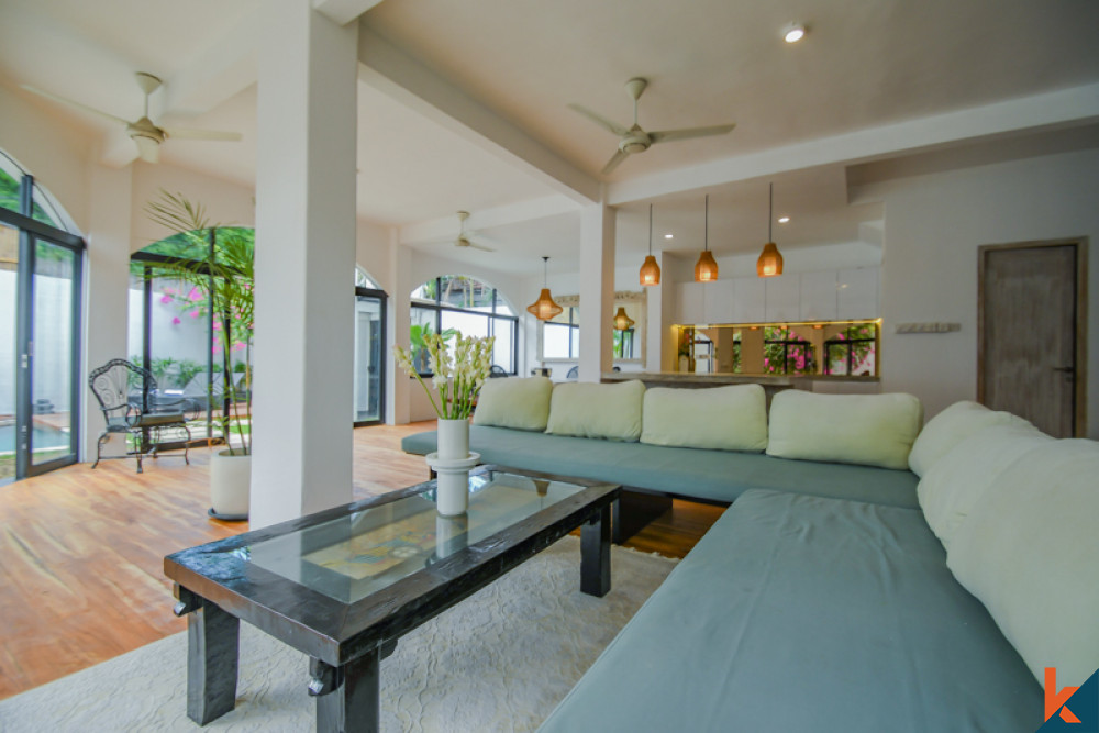 Stylish Five Bedrooms Villa for Sale in Prime Location of Seminyak