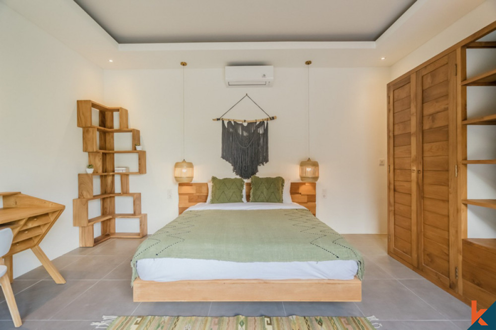 Villa neuve de trois chambres avec vue imprenable à vendre à Canggu